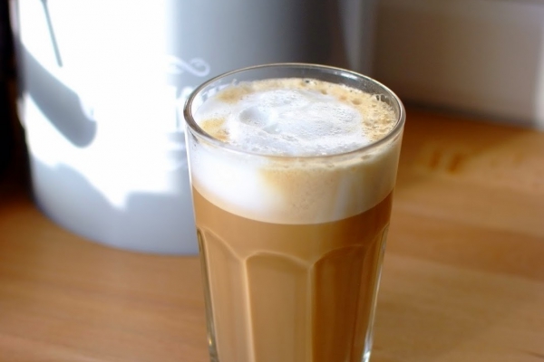 Caramel latte - kawa latte o smaku karmelowym!