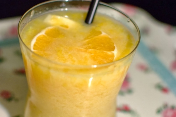 Drink z Canari kokosowym i pomarańczą-  Coconut orange