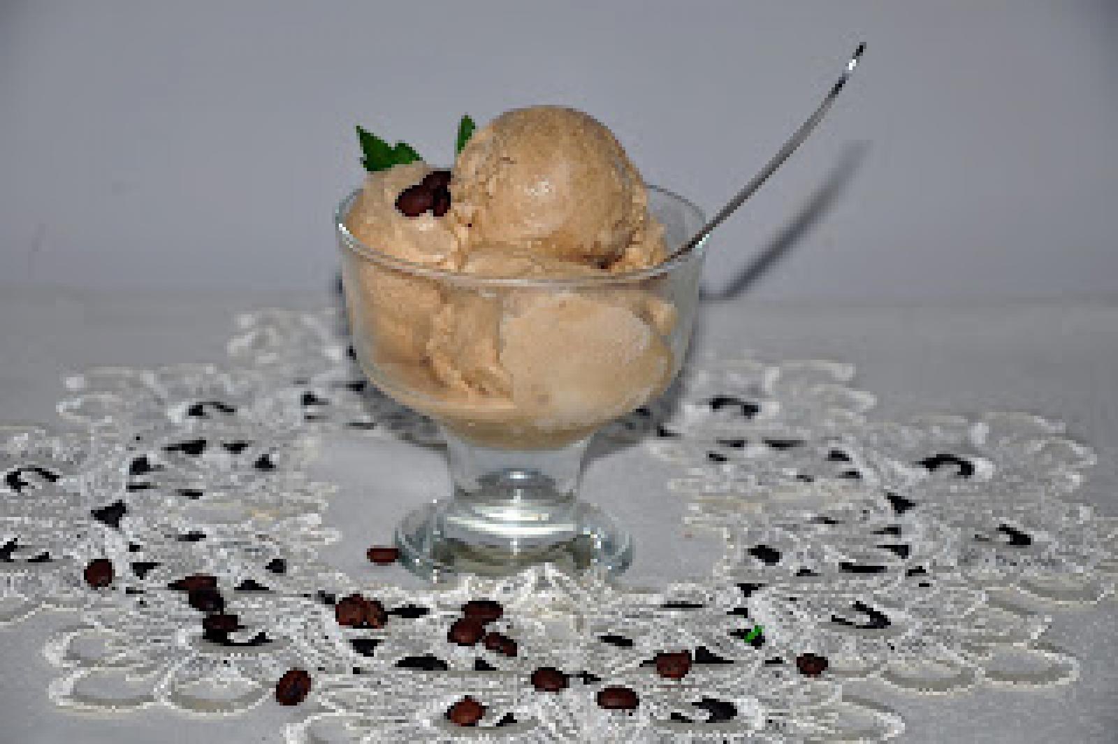 Domowe Lody Kawowe Tiramisu – Aksamitna Rozkosz