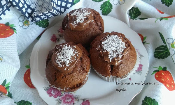 Muffinki czekoladowo kokosowe. Szybkie babeczki bez miksera.