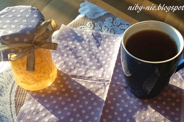 Syrop z pigwy - idealny do herbaty
