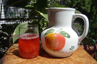 Kompot z owoców letnich- truskawki i jabłka
