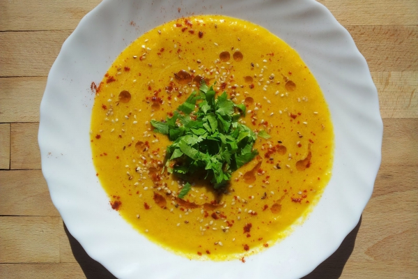 Marchewkowo-sezamowa zupa-krem