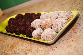 Trufle kakaowo-orzechowe i kokosowe