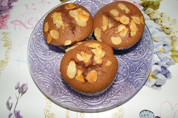 Muffinki czekoladowe z nadzieniem
