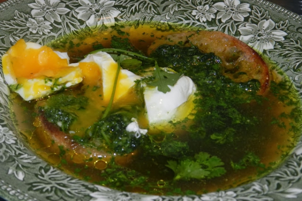 zupa z kolendrą i czosnkiem  ( sopa alentejana )