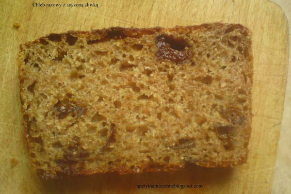 Chleb razowy z suszoną śliwką wersja II