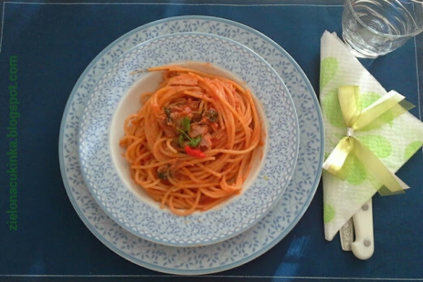 Makaron-spaghetti z tuńczykiem