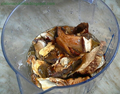 Jak zrobić pesto z grzybów suszonych