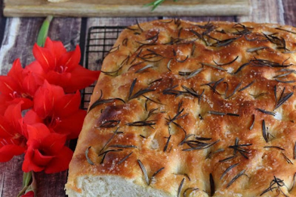 Focaccia z rozmarynem