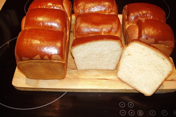 Chleb Hokkaido mleczny na Tang Zhongu