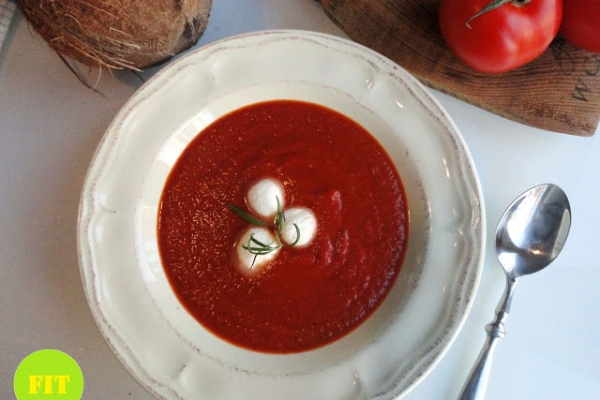 Zupa krem pomidorowo-kokosowa