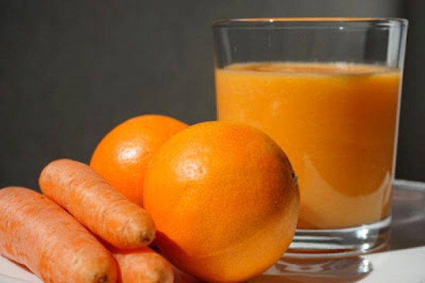 Szklanka soku warzywnego dziennie - czy to dobry pomysł?