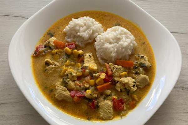 Curry z indykiem i warzywami