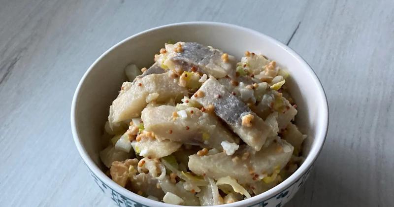 Sałatka ziemniaczana ze śledziem