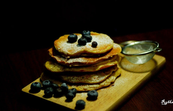 Pancakes z borówkami- Zdrowe ;)