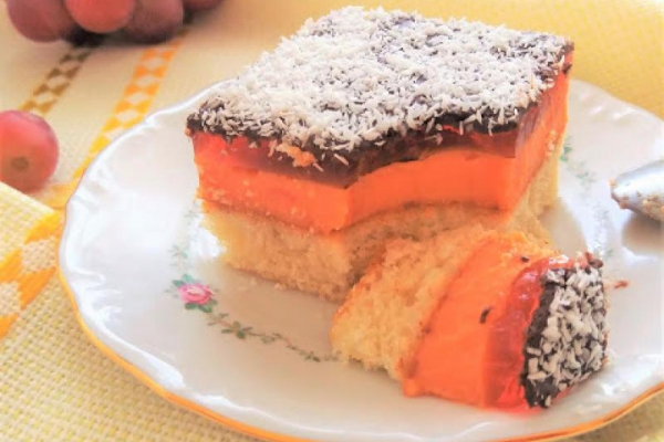 Ciasto Kubuś z galaretką i czekoladą /  Kubus  Cake with Chocolate and Jello