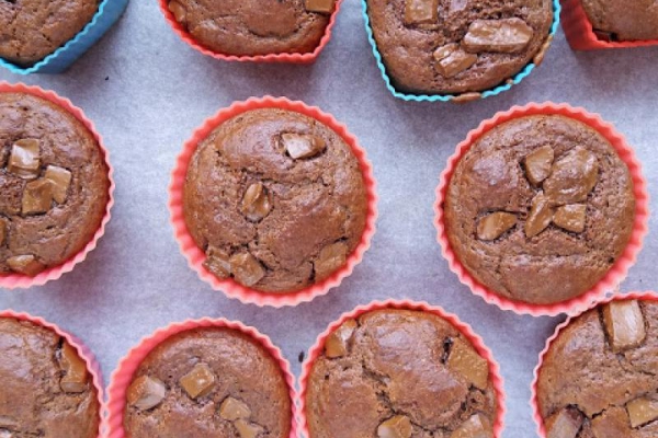 Czekoladowe muffinki z mąką z ciecierzycy / Chocolate Chickpea Flour Muffins