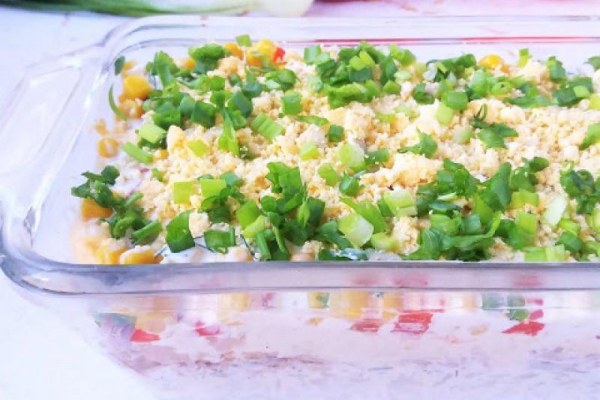 Warstwowa sałatka z tuńczykiem i ryżem / Layered Tuna Salad with Rice