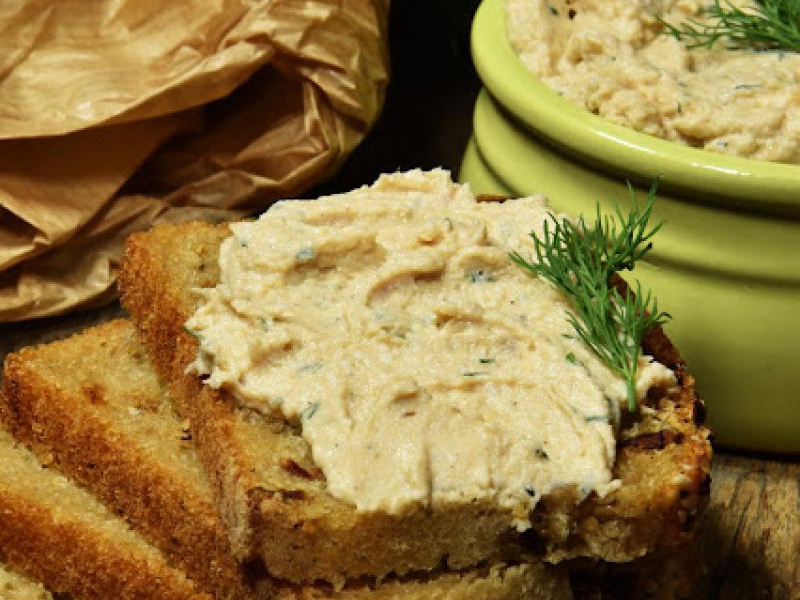 Pasta z jajek i tuńczyka