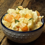 Sałatka owocowo-serowa