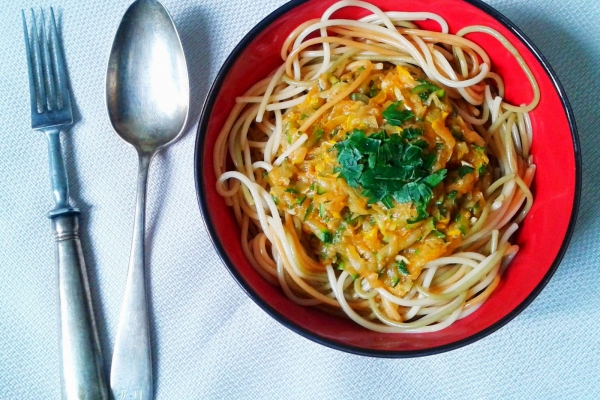 Spaghetti z cukinią, Long Phung