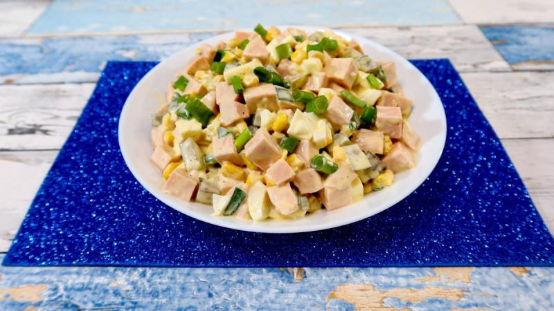 Tania sałatka z mortadeli + film