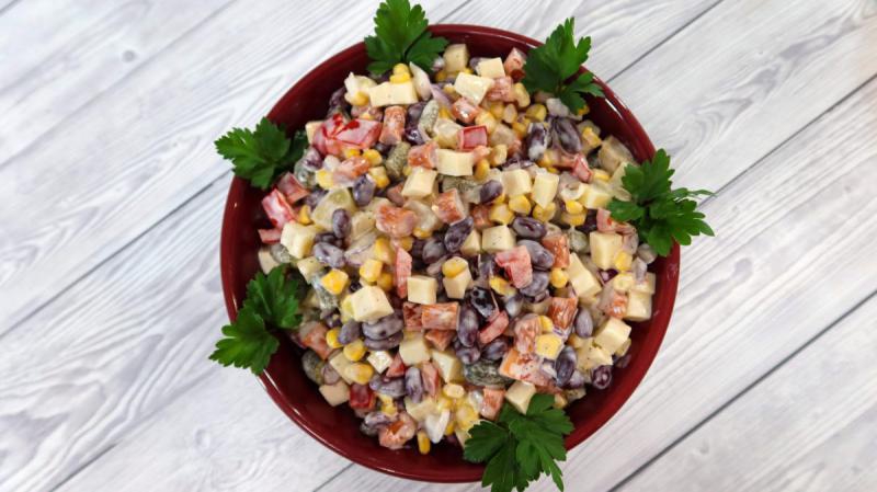 Sałatka na imprezę + film