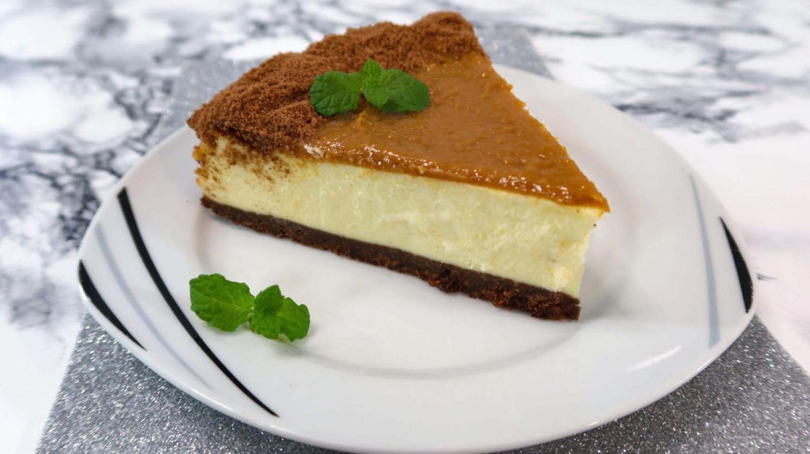 Sernik z kajmakiem i herbatnikami + film