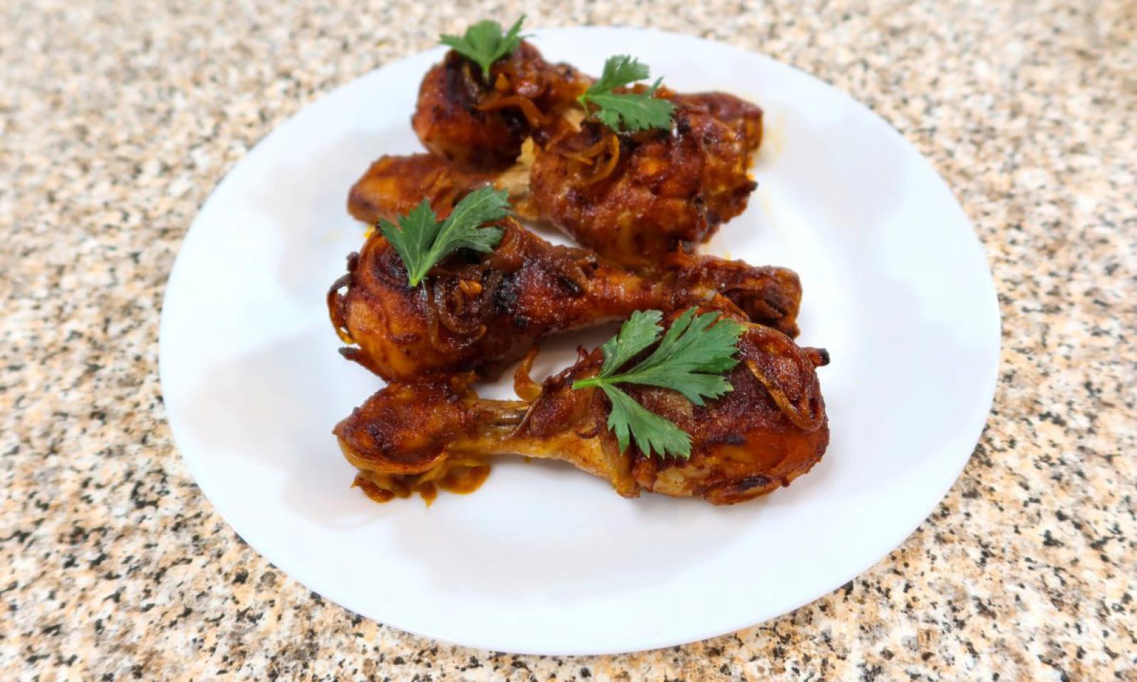 Pałki z kurczaka w marynacie + film