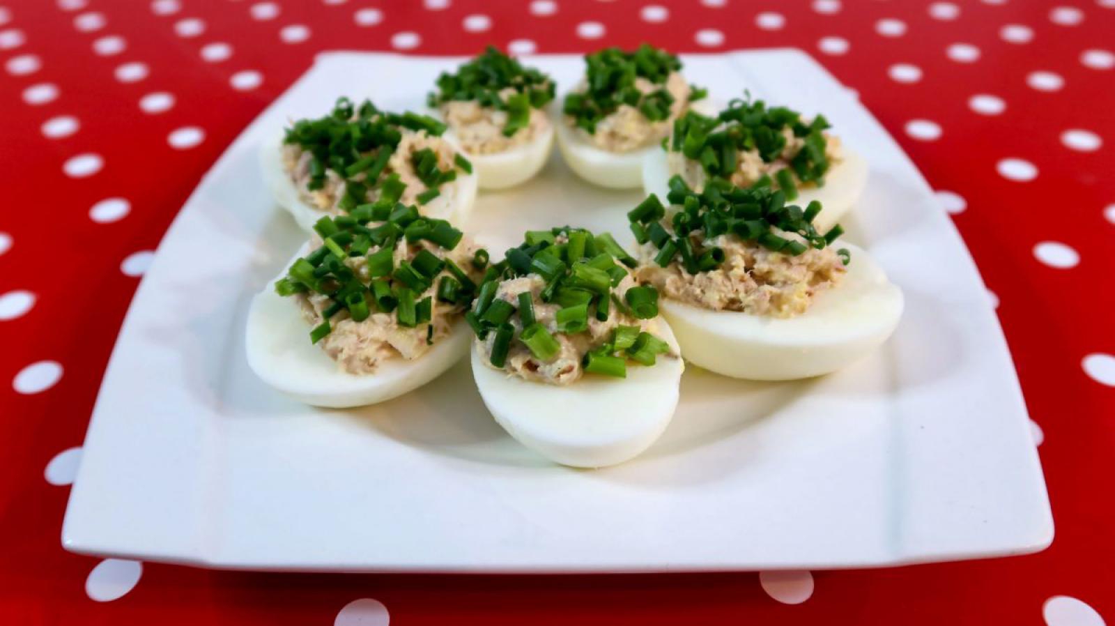 Jajka faszerowane tuńczykiem + film