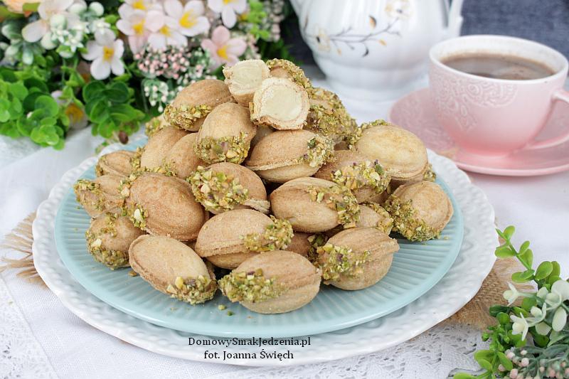 orzeszki z kremem pistacjowym