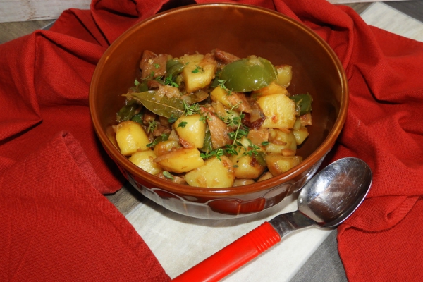 Ziemniaki biedaka - Patatas a lo Pobre