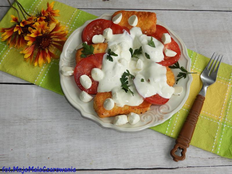 Sałatka z pomidorów i halloumi