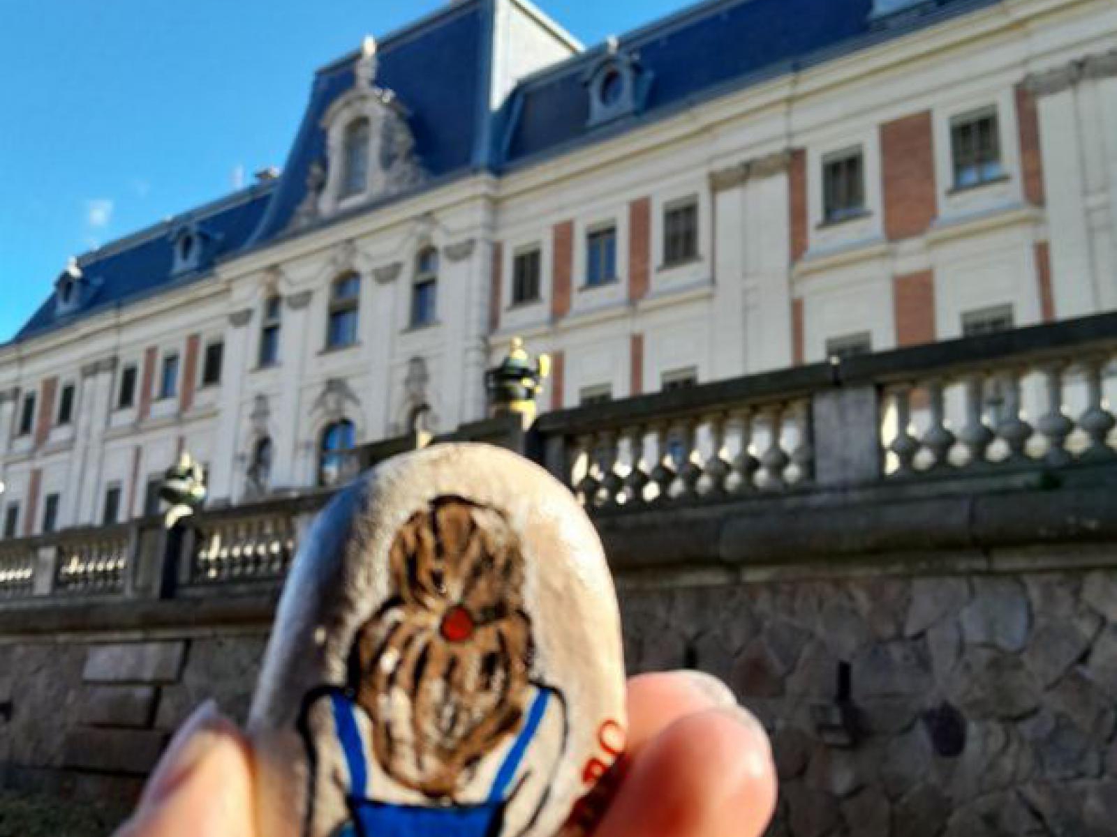 Kamyczki wędrują po szlakach i zabytkach