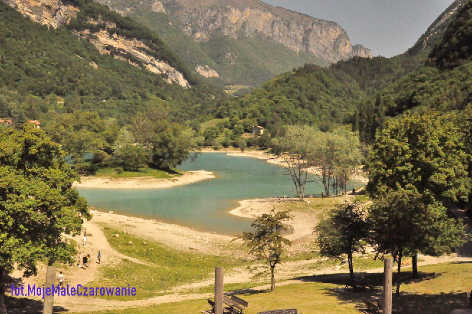 Lago di Tenno - Szmaragdowe Jezioro we Włoszech