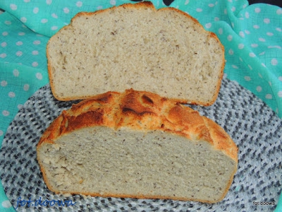 Szybki chleb pszenno - żytni z błonnikiem z garnka żeliwnego