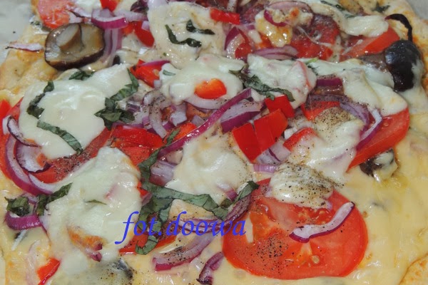 Pizza warzywno - grzybowa