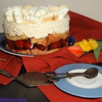 Tort truskawkowy z...