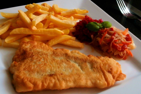 Ryba w Cieście z Frytkami -  Fish & Chips