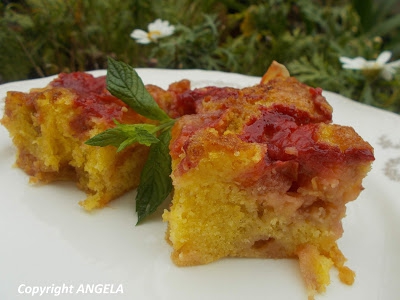 Ciasto z mirabelkami i musem truskawkowym ( dwunastkowe ) - Mirabelle Plum Cake With Strawberry Mousse - Torta alle mirabelle con la mousse alle fragole