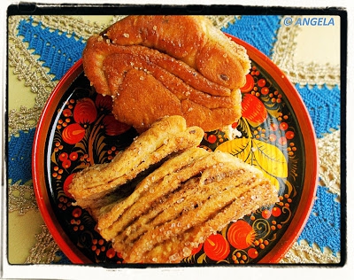 Węgierski harmonijkowy placek cynamonowy (Fahéjas harmónika kalács) - Hungarian Cinnamon Bread - Pan dolce ungherese alla cannella