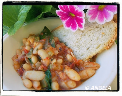 Biała fasola z selerem naciowym - Cannellini Beans with Celery - Cannellini con sedano