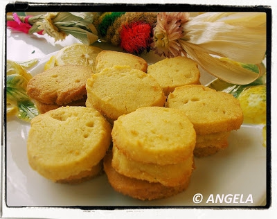 Cytrynowe kruche ciasteczka - Lemon Shortbread Cookies - Biscotti morbidi al limone