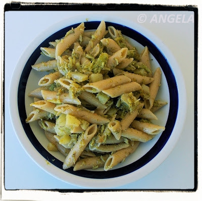 Makaron z brokułem i sardelami - Anchovies and Broccoli Pasta - Penne con broccoli e acciughe