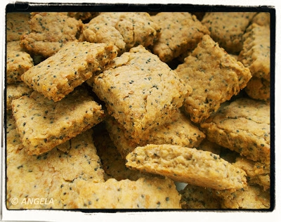Słone ciasteczka z makiem - Salted Poppy Cookies - Biscotti salati al papavero