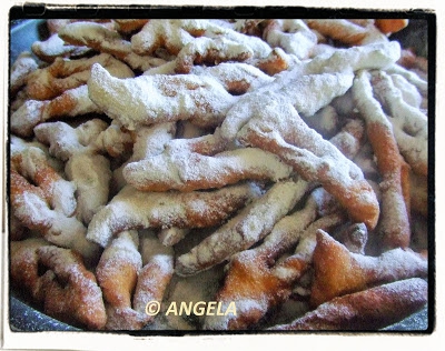 Faworki (chrust)/ Angel wings (Polish recipe) - Le chiacchiere (i cenci) alla polacca