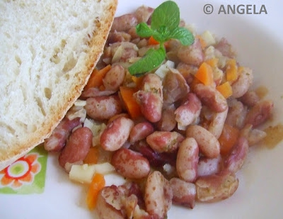 Fasola kolorowa z warzywami - Kidney beans with vegetables - Fagioli colorati con le carote, aglio e cipolla