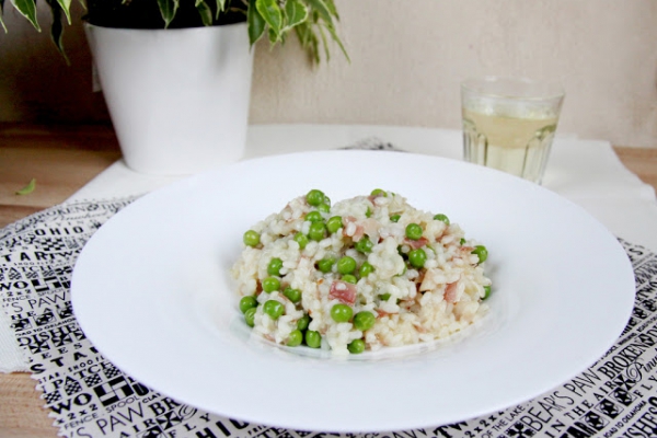 Risotto z pancettą i zielonym groszkiem