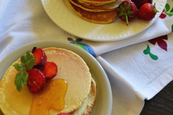 Pyszne amerykańskie śniadanie - pancakes (PANKEJKI)